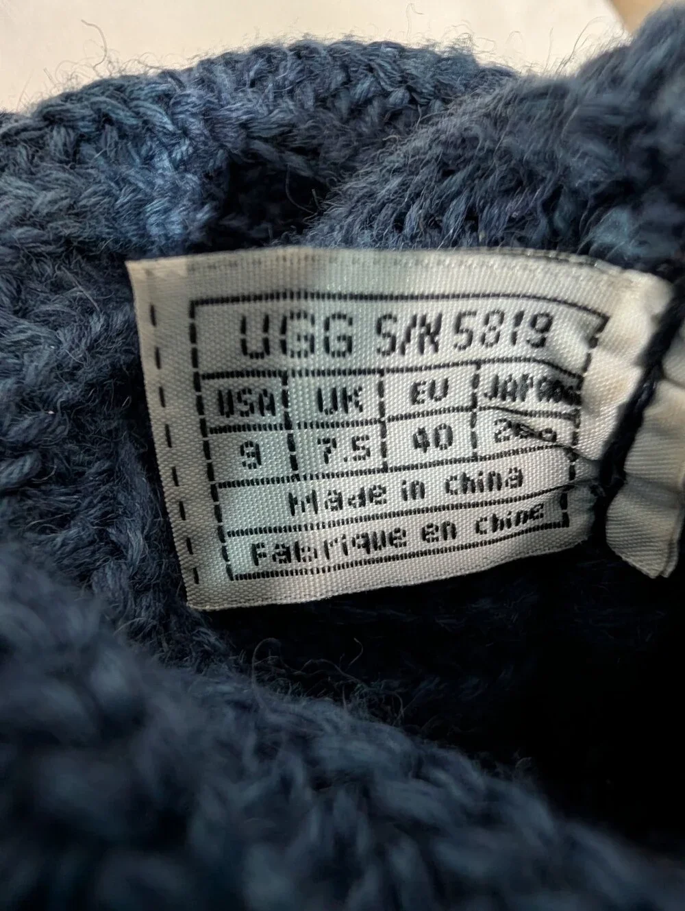 UGG Classic Cardy Knit Woven Boots Women’s US 9 Sheepskin Lined 3 Button Blue